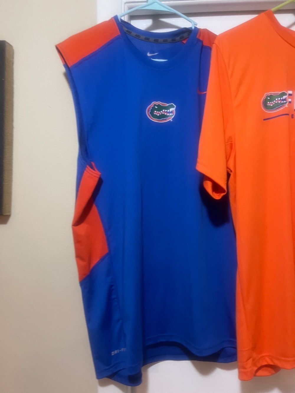Men’s Florida gator shirt, bundle size large - Picture 3 of 9